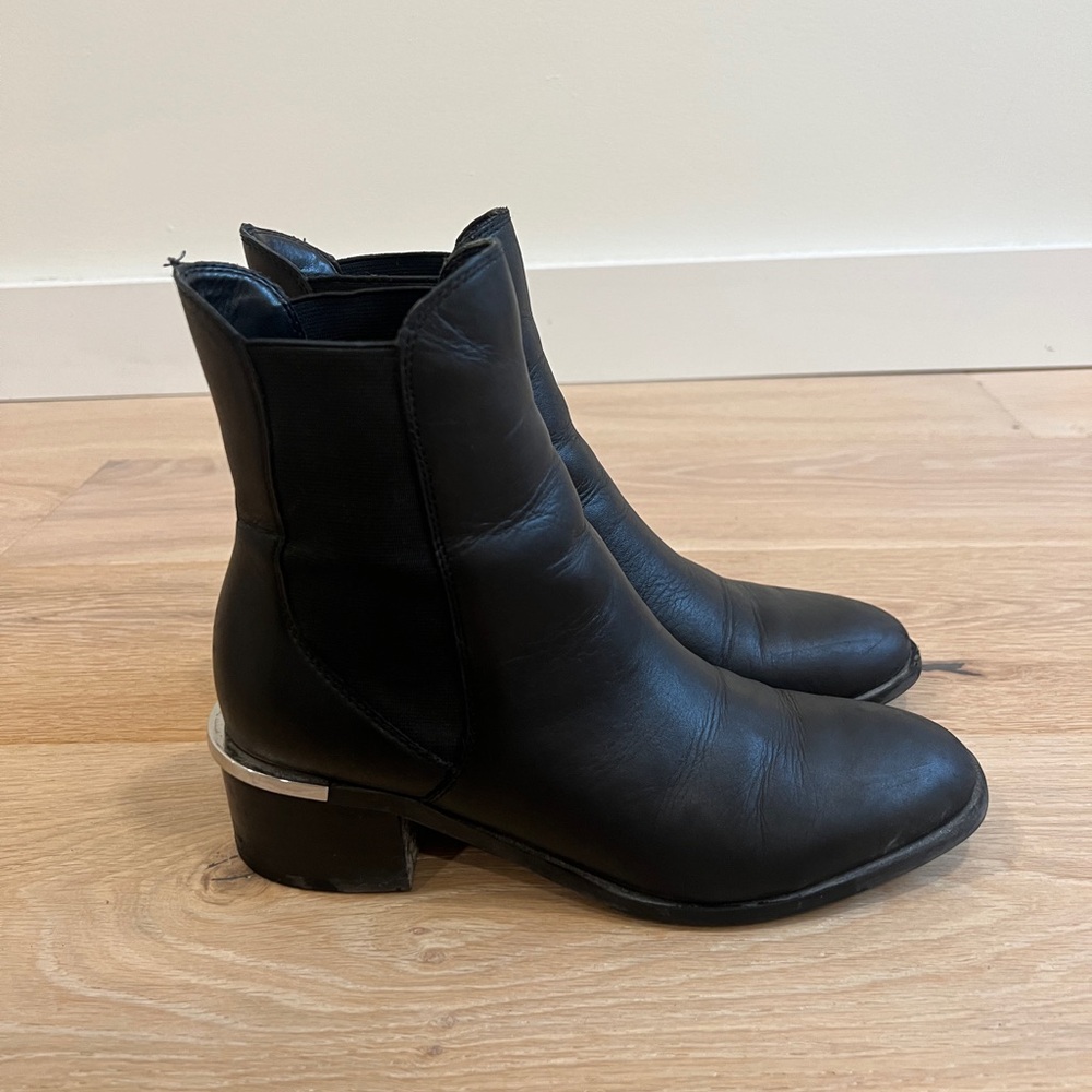 Calvin Klein Booties Size 6